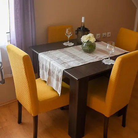 Golden Bis, Apartman Szabadka